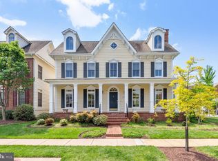 502 Oak Knoll Ter, Rockville, MD