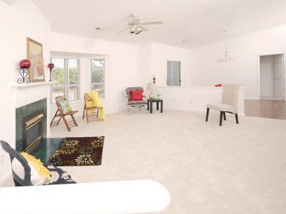 2nd image of 116 Breezewood Dr APT E