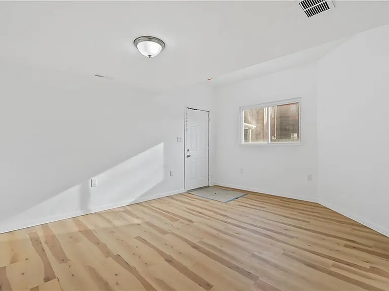 7711 Westmoreland Ave #2 — Photo 3