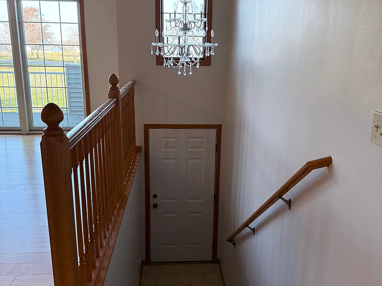 616 Shardlow Ln NE — Photo 3