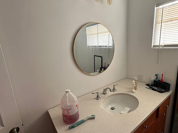 3rd image of 351 W 13th Ave #9