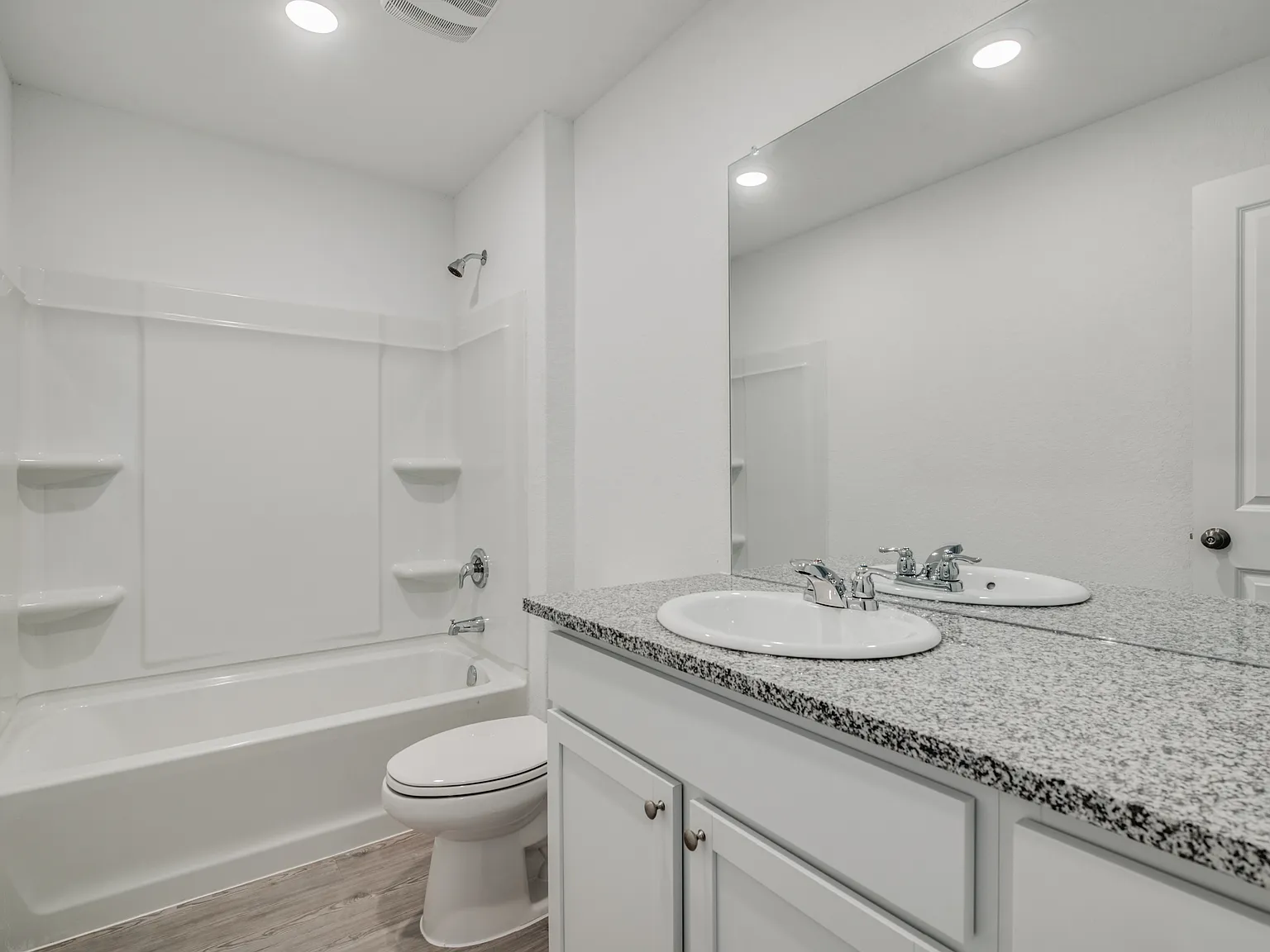 3 bed, 1440 sqft, $1,550 — Photo 4