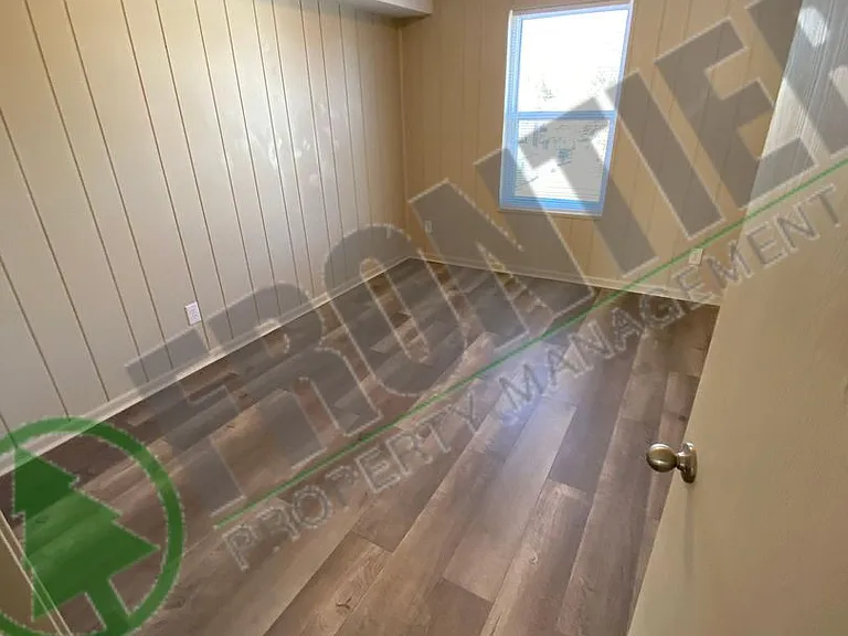 College Place Apartments — Photo 20