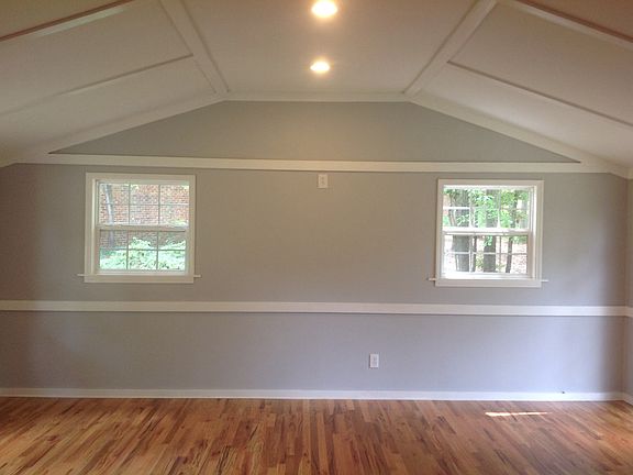 2nd image of 2807 East North Street