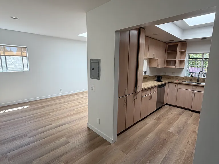 653 Pier Ave #3 — Photo 61