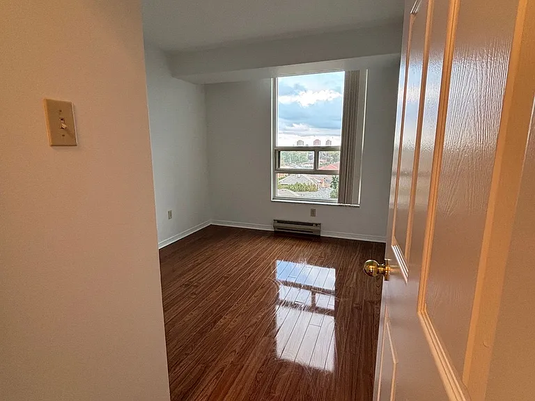 250 Webb Dr #701 — Photo 2