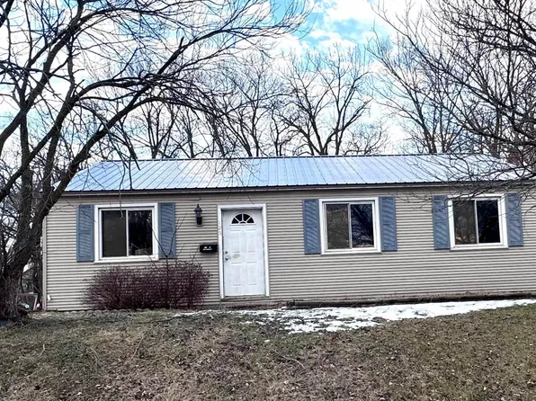 125 Craig Rd, Marquette Heights, IL 61554