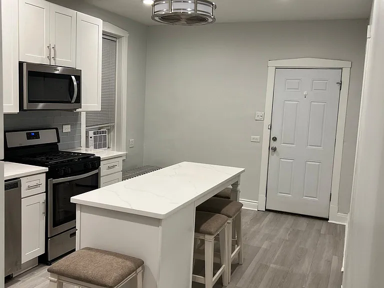 4934 S Komensky Ave #1 — Photo 4