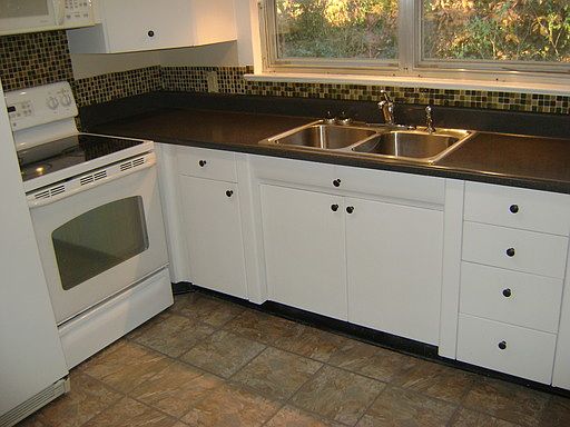 4th image of 802 McHann Dr