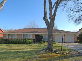 5008 Cedar Creek Dr, Dickinson, TX 77539