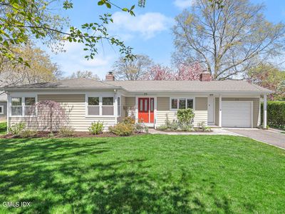 25 Edgewater Dr, Old Greenwich, CT, 06870