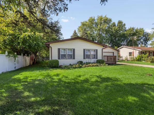 710 Thunderbird Dr, New Carlisle, IN 46552
