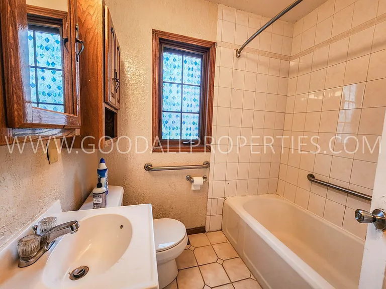 106 E Bell Ave — Photo 13