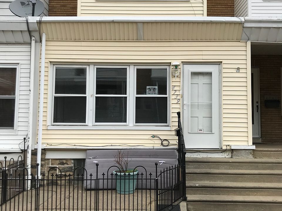 1st image of 4739 Oakmont St