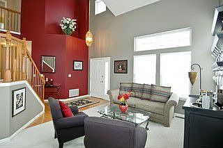 Foyer/Living Room