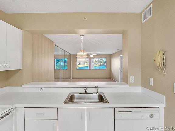 5th image of 9525 Weldon Cir APT H106