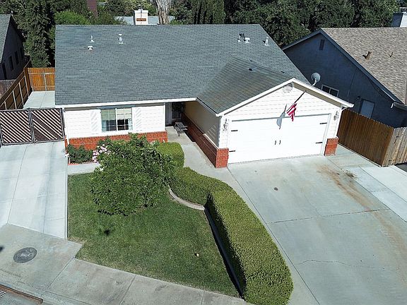 3rd image of 406 Becky Way
