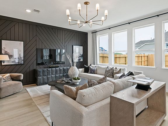 7th image of this home