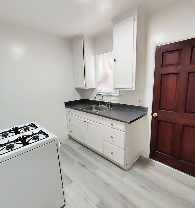 1st image of 12124 Hoffman St #3A