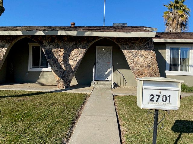 1st image of 2701 Standford Ave