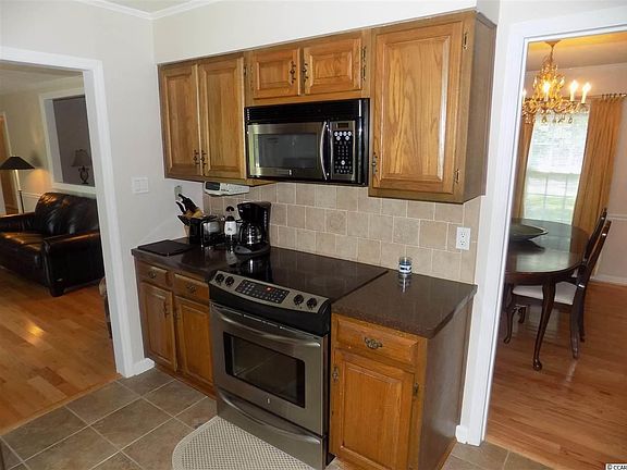4th image of 108 Green Lake Dr