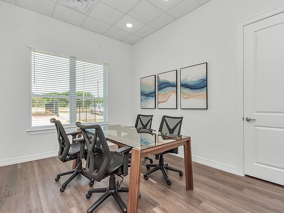 4th image of 1124 W Avenue O #B538c7587