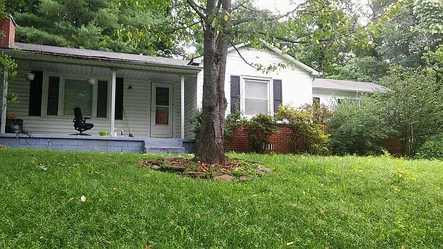 Whitson Rd — Photo 1