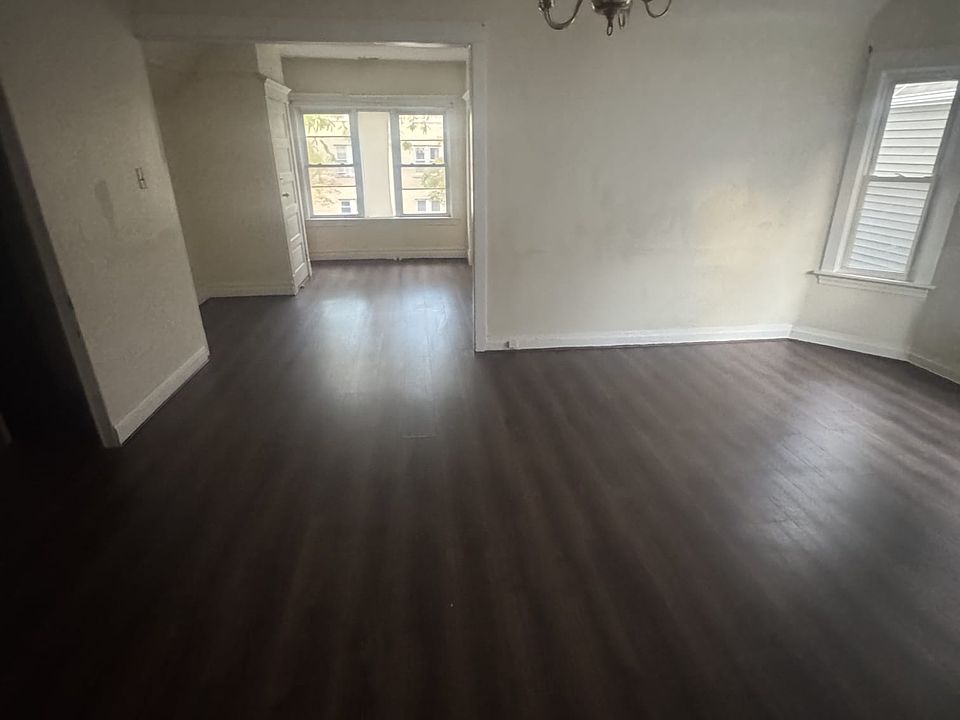 2nd image of 4053 N Central Park Ave