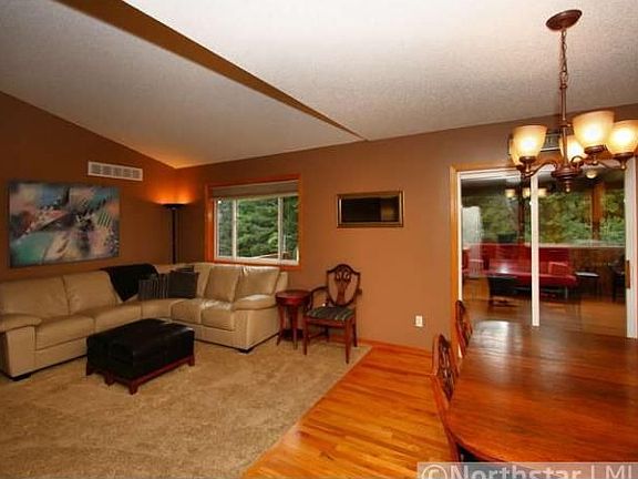 5th image of 1484 Bluebird Dr