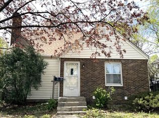 2016 Como Ave, Saint Paul, MN 55108