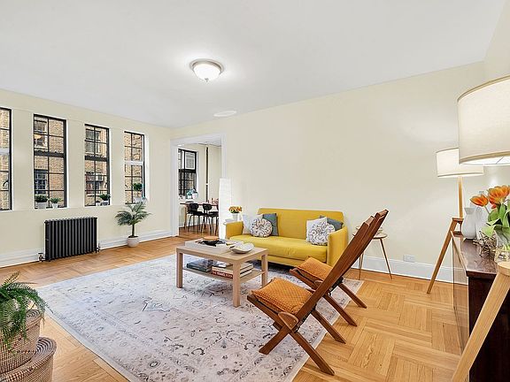 3rd image of 116 Pinehurst Ave APT D23