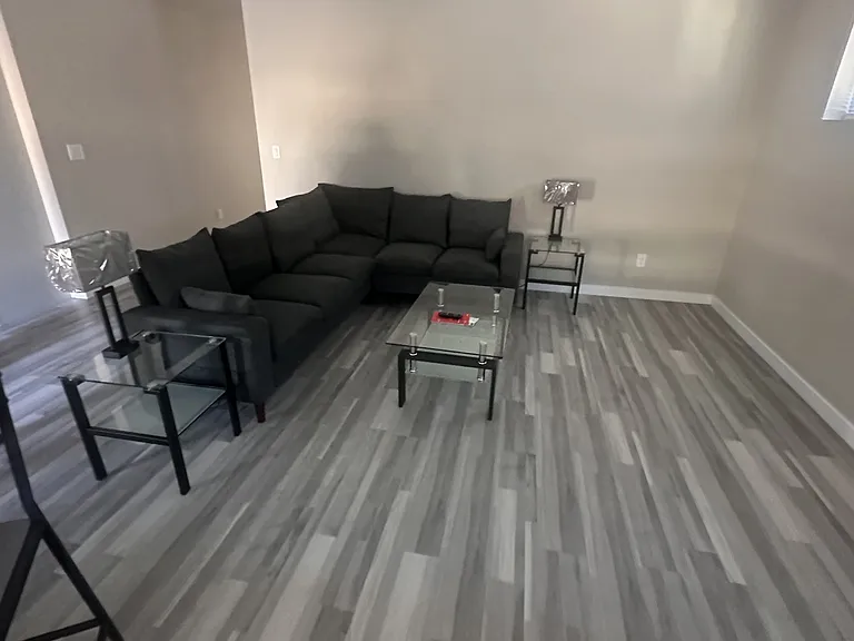 123 9th Ave #39 — Photo 3