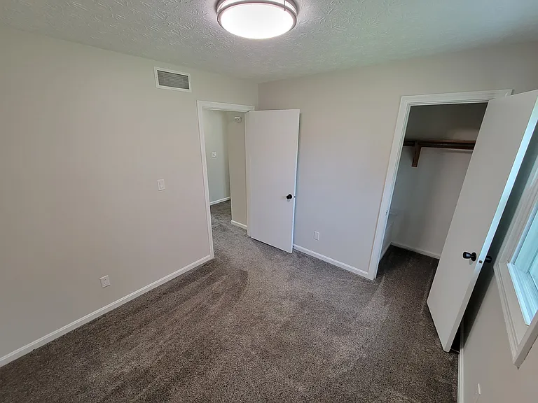 918 Ashmun Ave — Photo 33