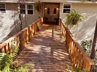 290 Holiday Island Dr, Eureka Springs, AR 72631