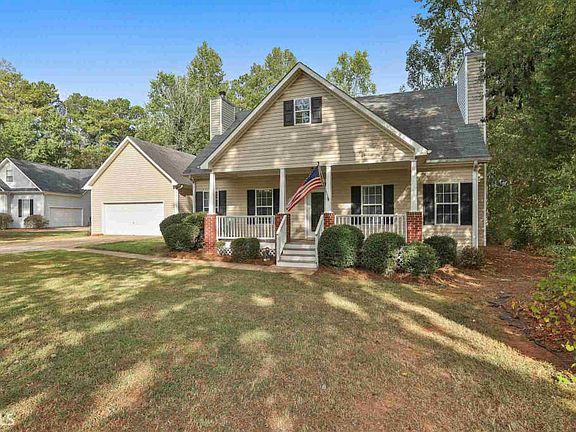 2nd image of 460 Willow Dell Dr