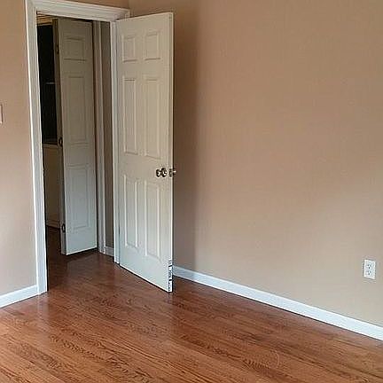 5th image of 1203 E Kent Dr