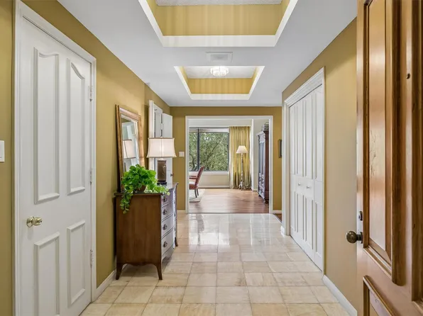 101 Westcott St Unit 305, Houston, TX 77007