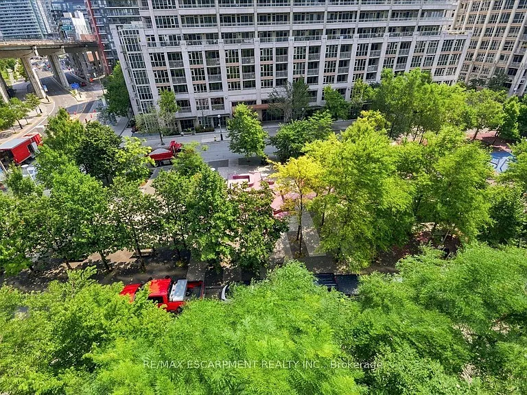 209 Fort York Blvd #676 — Photo 12