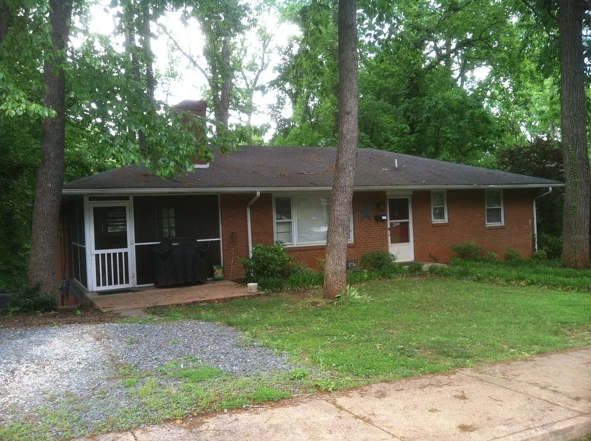 1619 Amherst St photo 1