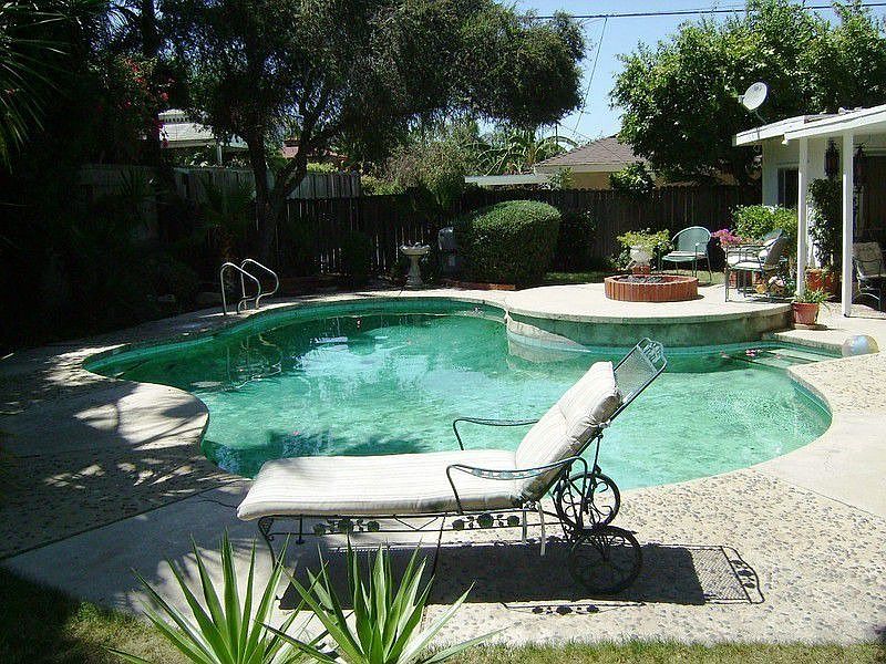 2nd image of 308 W Hacienda Dr