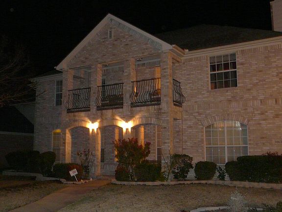 2nd image of 3865 Erath Dr