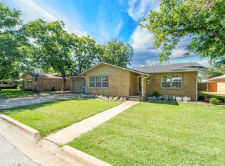 1502 Ridgeway Cir, Breckenridge, TX 76424
