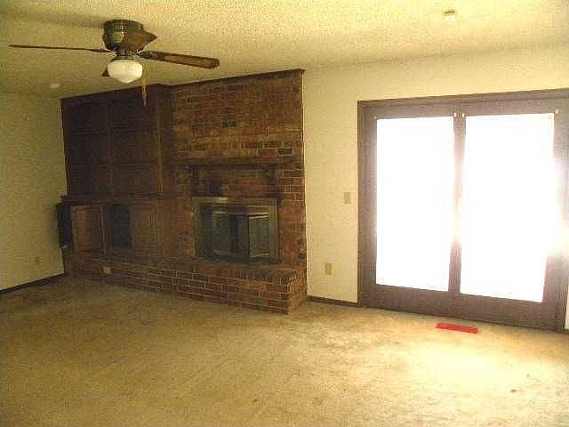 2nd image of 1209 Glade Ave