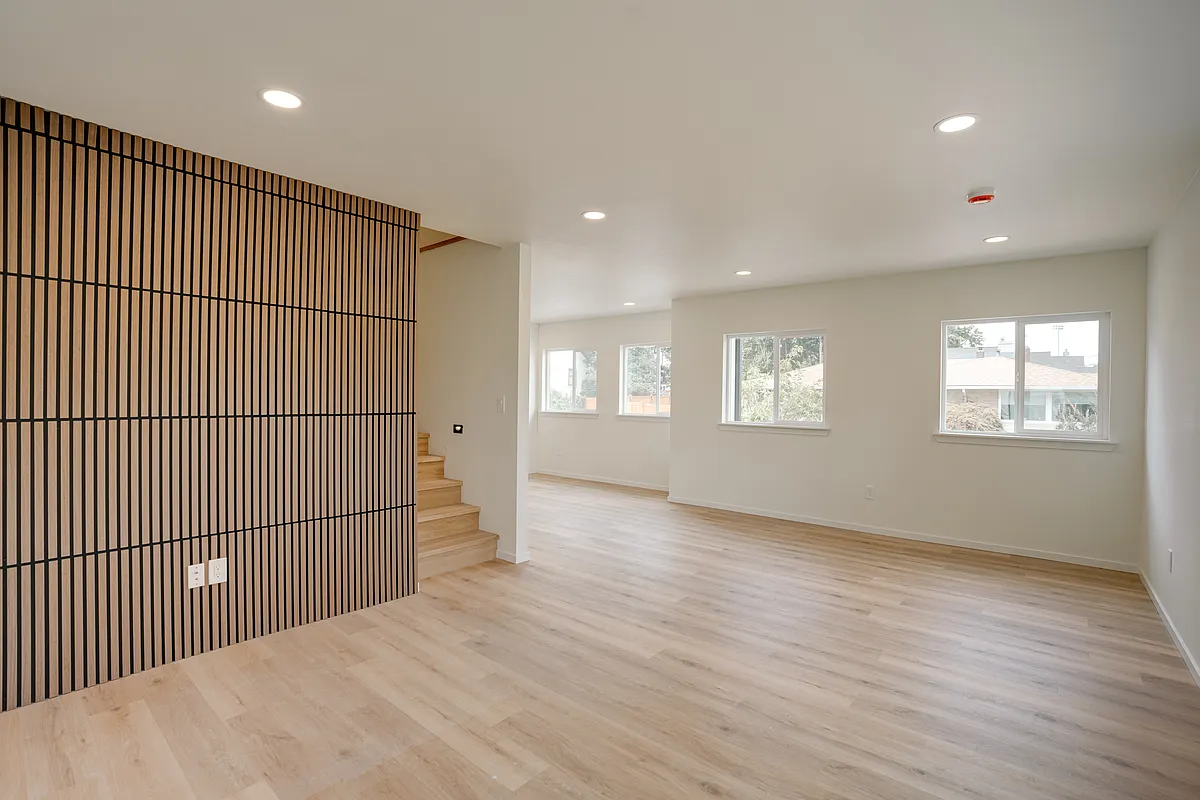 Building Photo - 129 25th Ave #A