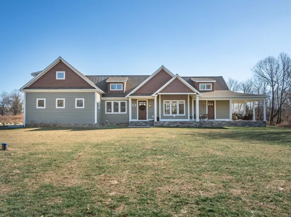24 Garrett Road, Canton, CT 06019