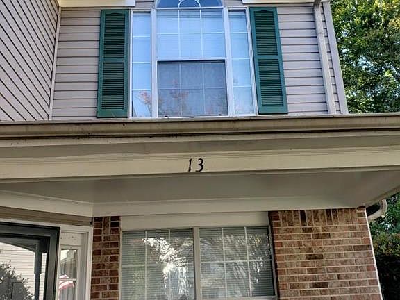 2nd image of 13 Creekpoint Cv