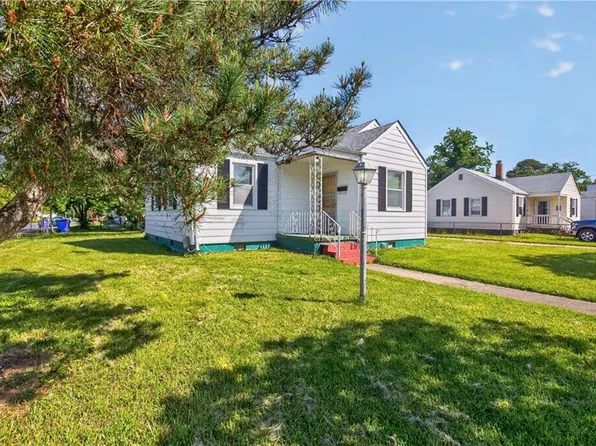 9305 Hickory St, Norfolk, VA 23503