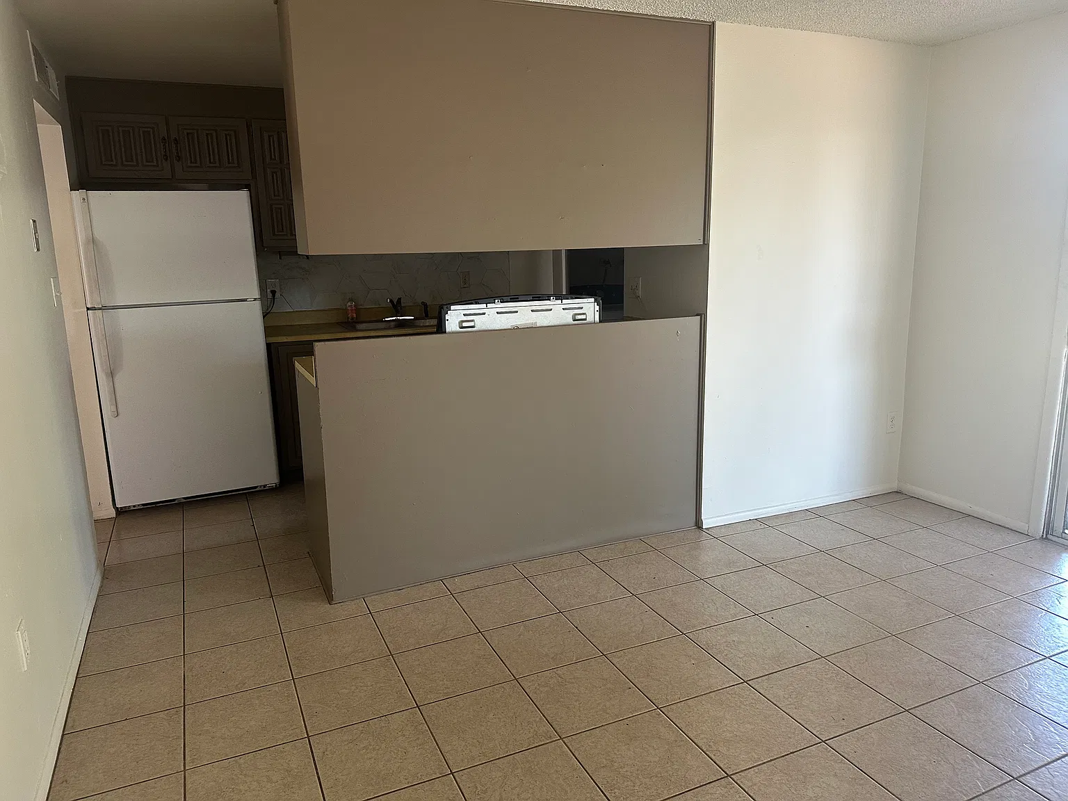 3 bed, 1.5 bath, 1344 sqft, $1,900 — Photo 3