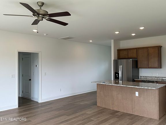 4th image of 3411 Majestic Hills Way
