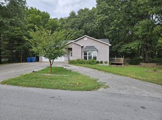1602 Nottingham, Cassville, MO 65625
